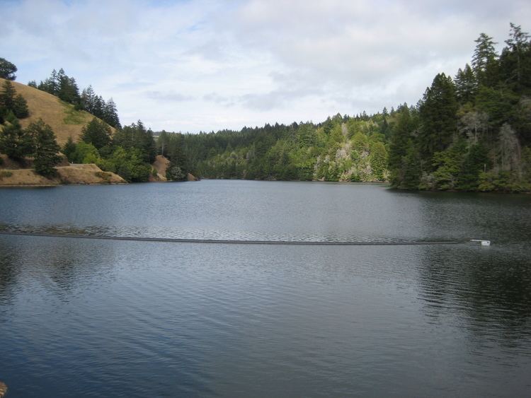 Alpine Lake (Marin County, California) httpsuploadwikimediaorgwikipediacommons33