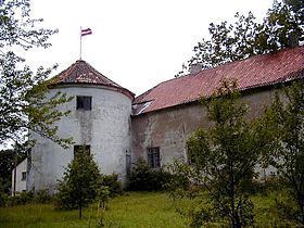 Alsunga Castle httpsuploadwikimediaorgwikipediacommonsthu