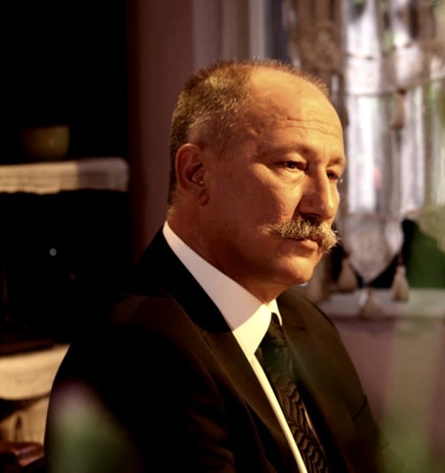Altan Erkekli Classify this Turkish actor