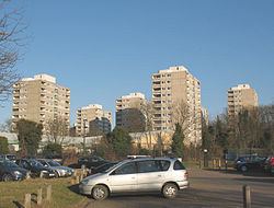 Alton Estate httpsuploadwikimediaorgwikipediacommonsthu