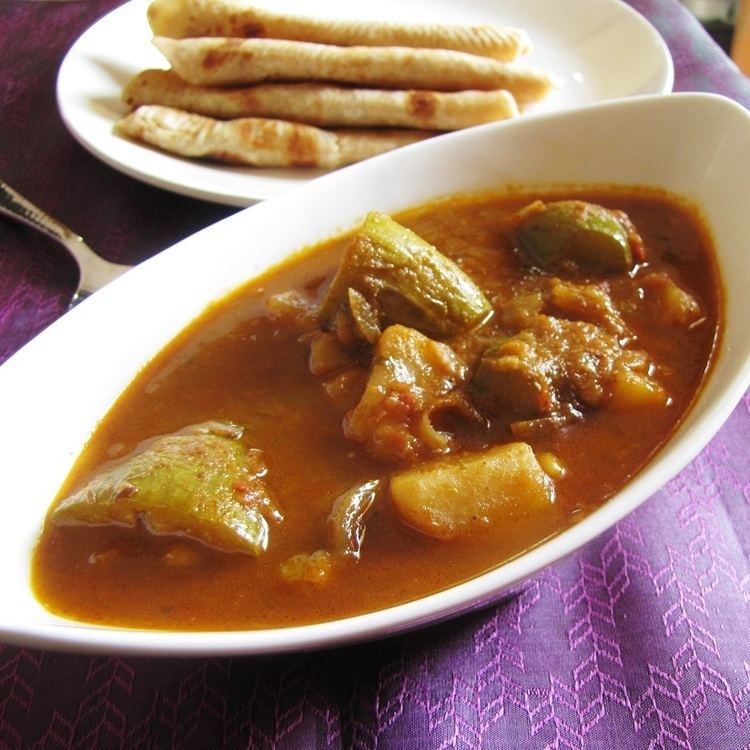Alu Potala Rasa Super Yummy Recipes Oriya Style Aloo Potala Rasa Aloo Parwal Gravy