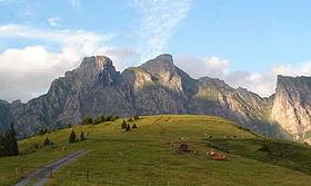 Alvier (mountain) httpsuploadwikimediaorgwikipediacommonsthu