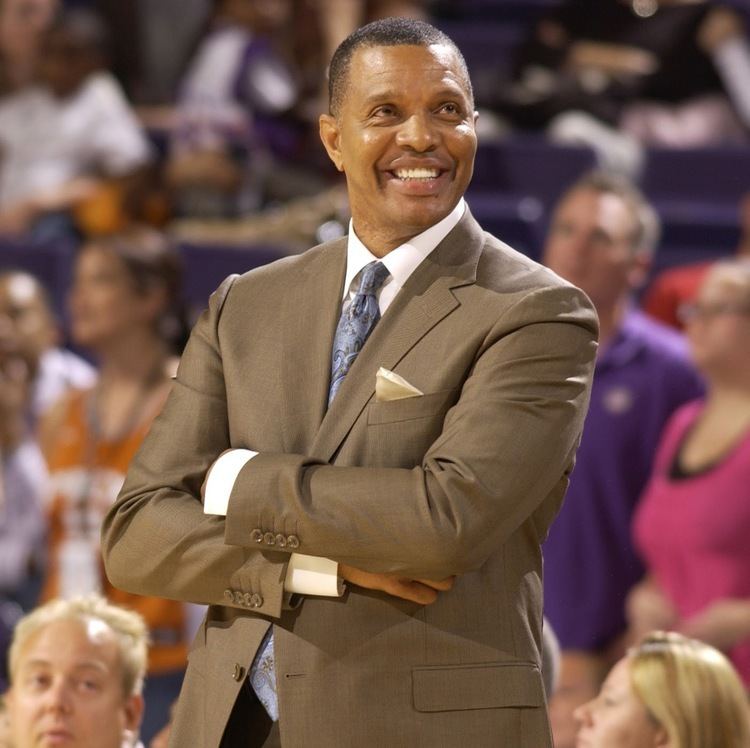 Alvin Gentry httpslh4googleusercontentcomaEwnGke3wIQAAA