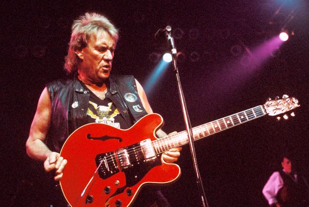 Alvin Lee Alvin Lee of Ten Years After Dead at 68 Rolling Stone