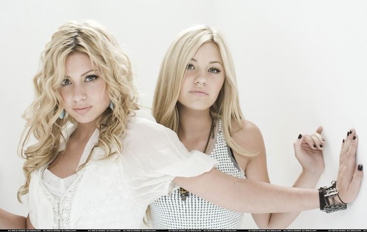 Aly & AJ In Honor Of Their Comeback Here Are The Top 10 Aly amp AJ Songs