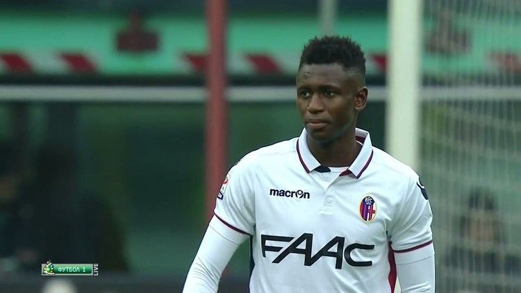 Amadou Diawara Amadou Diawara vs Milan Away 06012016 YouTube