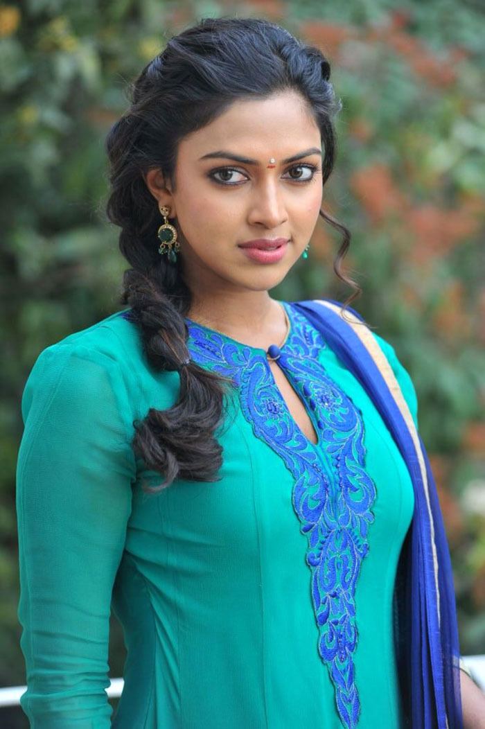 Amala Paul Amala Paul Photo Gallery Cine Punch