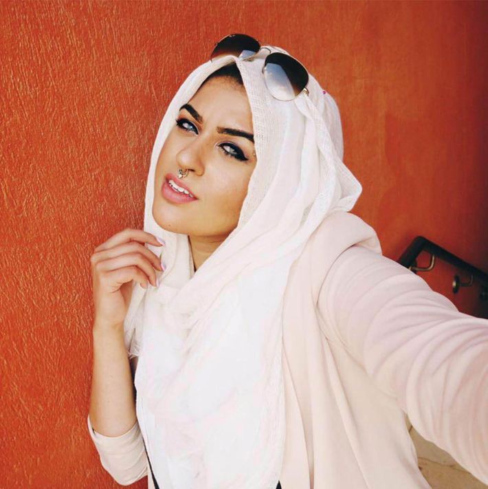 Amani Al-Khatahtbeh Amani AlKhatahtbeh on Being the Media39s Token Muslim Girl