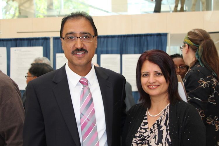Amarjeet Sohi A Former Bus Driver An Army Officer A Professor 3 Sikhs Make It