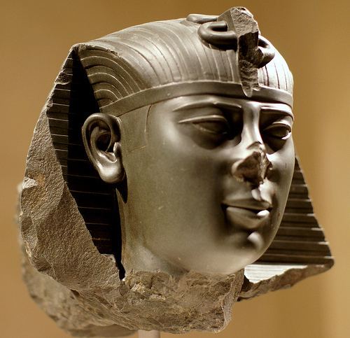 Amasis II Berlin Neues Museum Kopf einer Statue des Pharaos Amasis