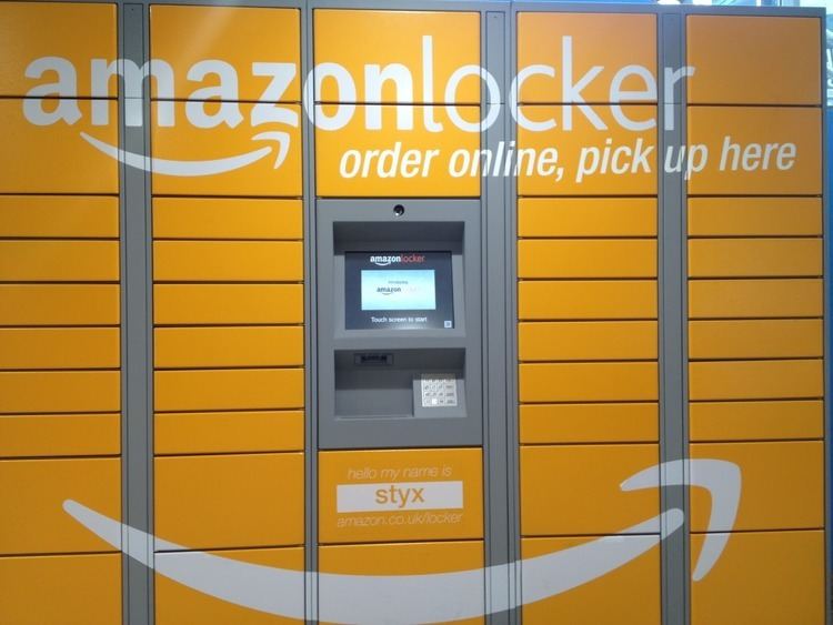 Amazon Locker wwwdavetavrescomwpcontentuploads201312phot