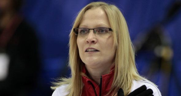 Amber Holland Holland wins rematch of 2011 Scotties final Curling Canada