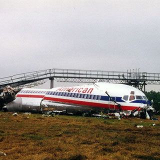 AMERICAN AIRLINES flight AA1420 - Aviation Accident Database