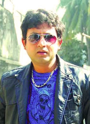 Amin Khan (actor) Amin khan is a well liked Dhallywood actor