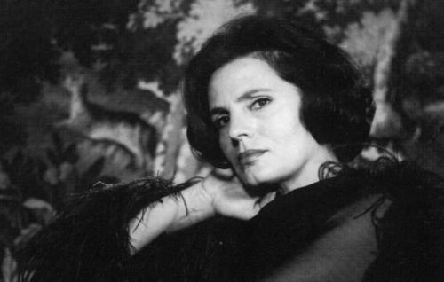 Amália Rodrigues 1000 images about Amlia Rodrigues on Pinterest Famous singers