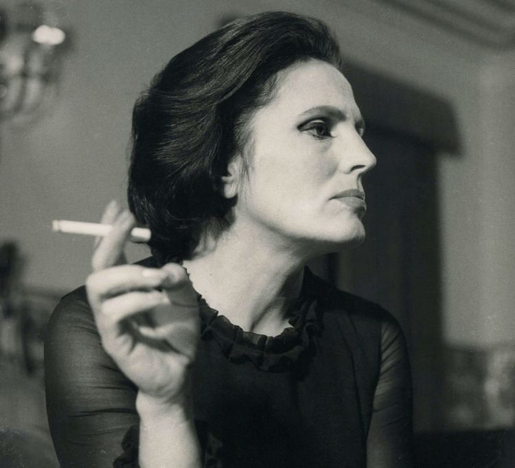 Amália Rodrigues Amalia Rodrigues Alchetron The Free Social Encyclopedia