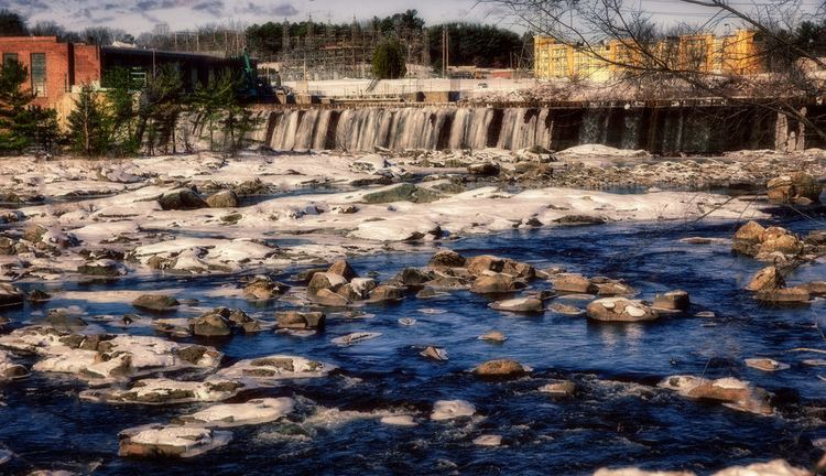 Amoskeag Falls Amoskeag Falls at the Amoskeag millyard in Manchester New Flickr