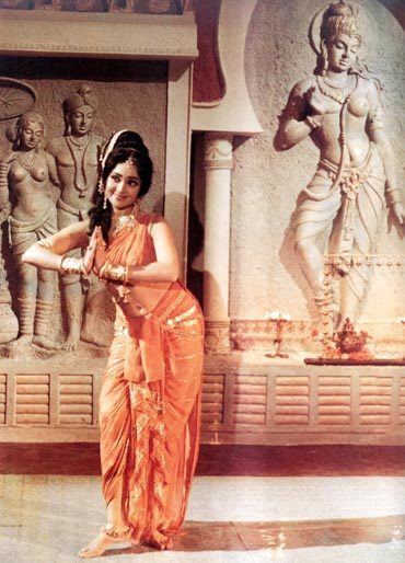 Love and renunciation in Amrapali Picture Perfect