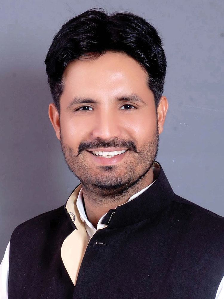 Amrinder Singh Raja Warring IYC chief Raja Warrings aide booked for storing liquor illegally