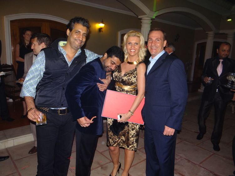 Anca Verma FileAnca Verma Abhishek Verma and cricketer Atul WassanJPG