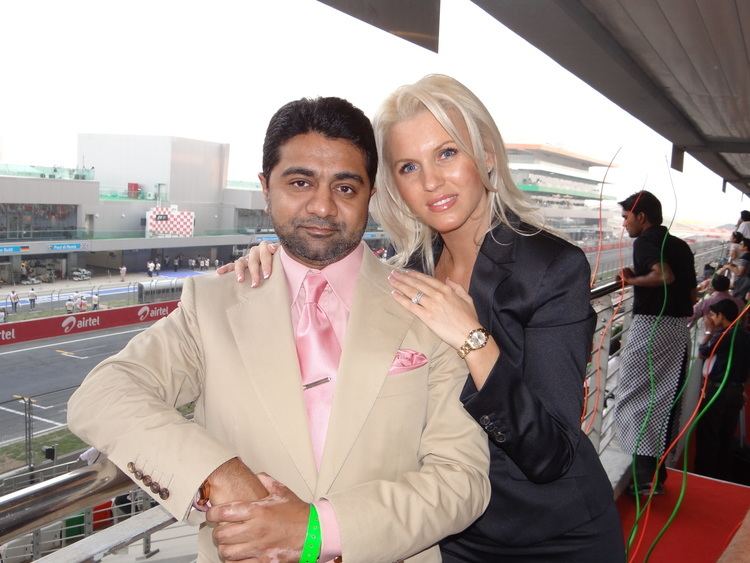 Anca Verma FileAbhishek Verma and Anca Verma at F1 track NOIDAJPG Wikimedia