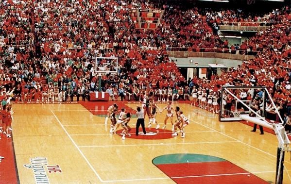 Anderson High School Wigwam Second largest HS gym in the world the Anderson Wigwam Sporting