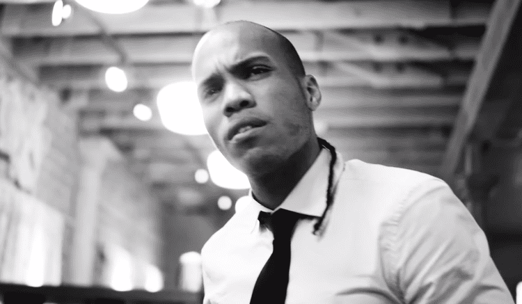 Anderson Paak Anderson Paak practices his dance moves in his new video