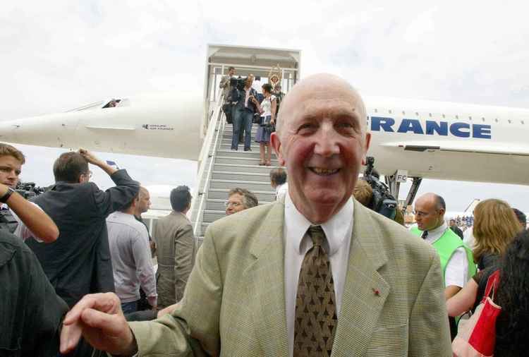 André Turcat Death of Andr Turcat aviation pioneer and first pilot of the