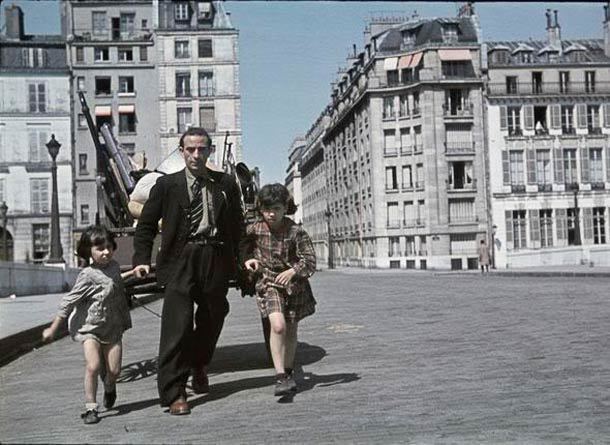 André Zucca 49 color photographs of Paris under occupation 19401944 Ufunknet