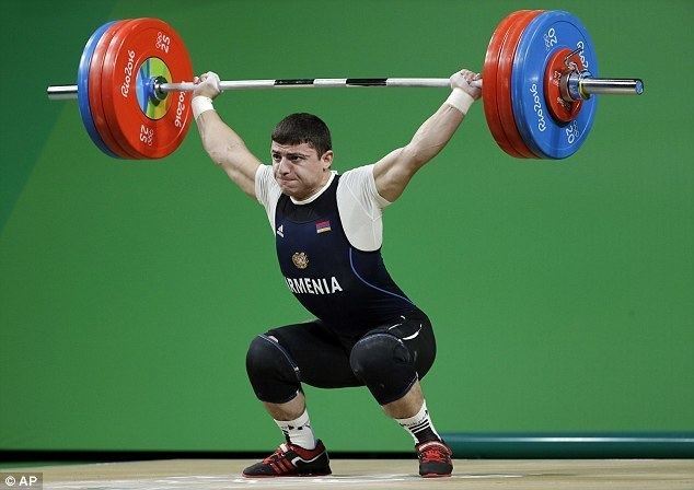Andranik Karapetyan Armenian weightlifter Andranik Karapetyan suffers hyperextended