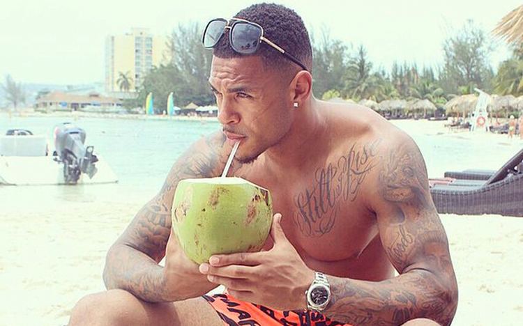 Andre Gray Footballer Andre Gray apologises after saying gay people should