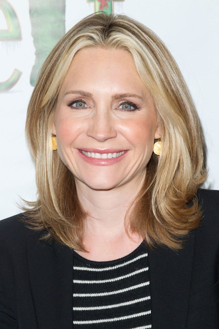 Andrea Canning Dateline39 Star Andrea Canning Welcomes 5th Daughter