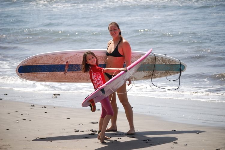 Andrea Moller Andrea Moller Teaches Keala Maui Surfer Girls