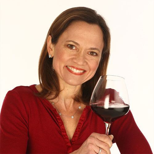 Andrea Robinson (sommelier) httpspbstwimgcomprofileimages279835051676