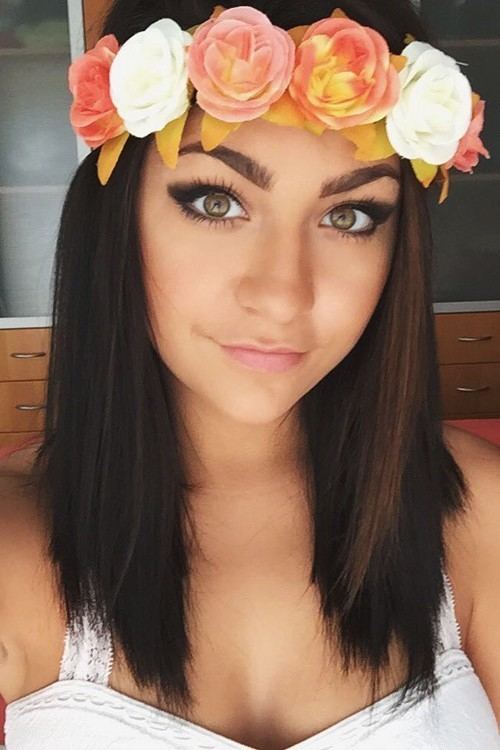 Andrea Russett Andrea Russett39s Hairstyles amp Hair Colors Steal Her Style