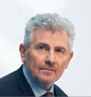 Andreas Mölzer Andreas Mlzer Politiker politikeronlineat