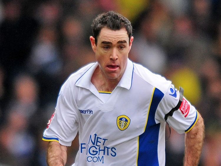 Andrew Hughes (footballer, born 1978) httpscdnfootballleagueworldcoukwpcontentu