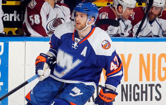 Andrew MacDonald (ice hockey) Andrew MacDonald traded to Flyers for two draft picks