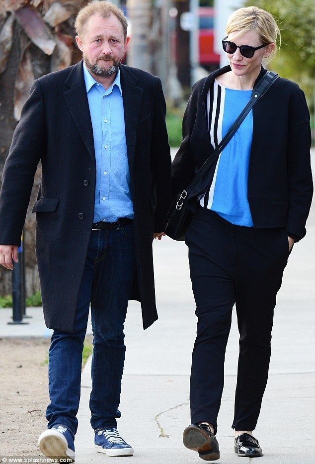 Andrew Upton Cate Blanchett colour coordinates with husband Andrew Upton after