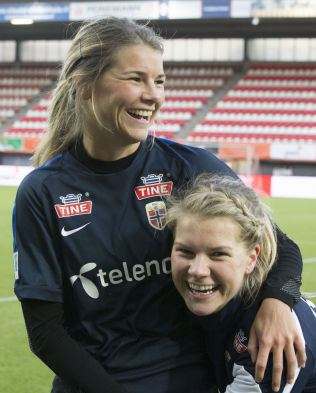 Andrine Hegerberg Noen ganger er det nok at hun gir meg et blikk Kvinnefotball VG