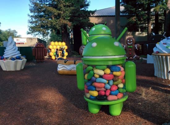 Android lawn statues Google Android Lawn Statues Picture of Google Android Lawn Statues