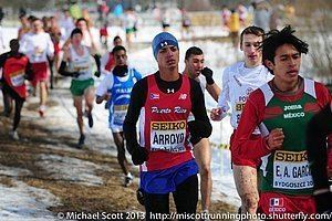 Andrés Arroyo Andres Arroyo Florida Prep Runs 14779 for 800 Meters LetsRuncom