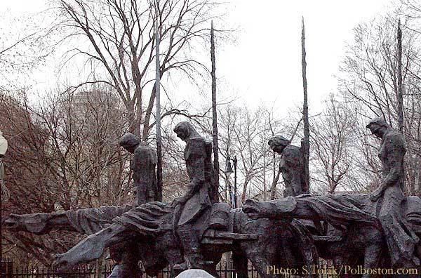Andrzej Pitynski The Boston Sculpture of Partisans