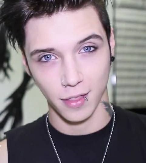 Andy Biersack I39m not a big fan of BVB but Andy Biersack is very good