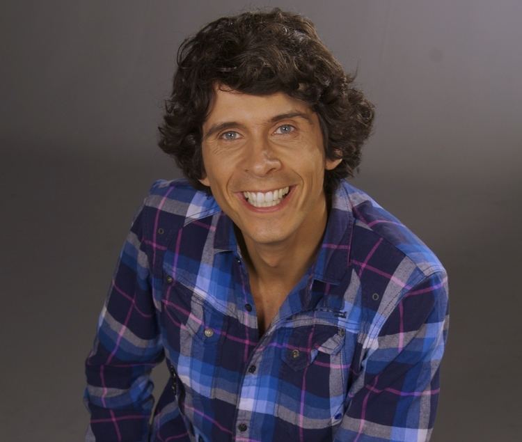 Andy Day ENTERTAINMENT Cowes Parade Village