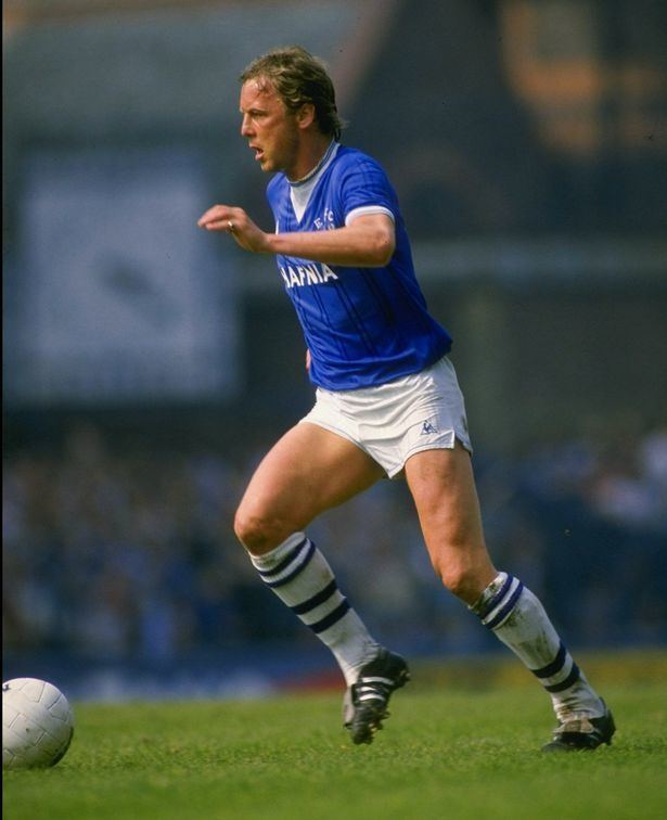 Andy King (footballer, born 1956) Legendary Everton midfielder Andy King dies suddenly from heart