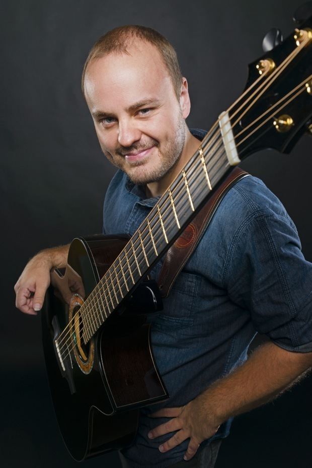 Andy McKee Andy McKee Talks Mythmaker Gear and Guitars Acoustic