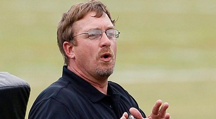 Andy Moeller Browns suspend offensive line coach indefinitely