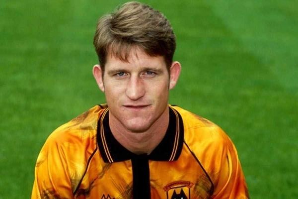 Andy Mutch 30 years ago Wolves sign Andy Mutch Express Star