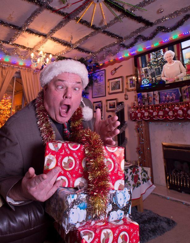 Andy Park (Mr. Christmas) Festive fan has celebrated Christmas EVERY DAY for the last 22 years
